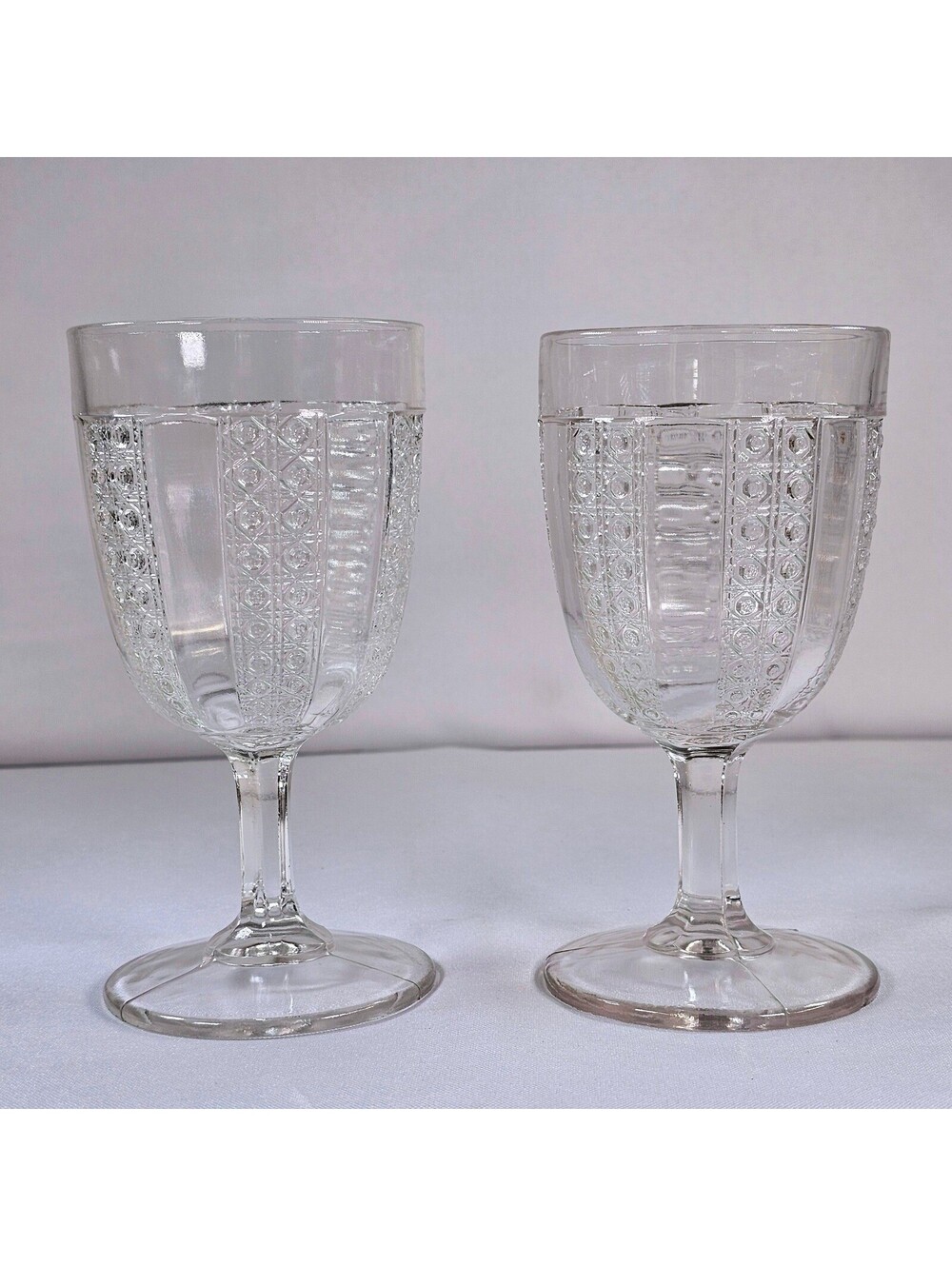 Vintage Tiara Indiana Glass Sandwich Clear Water Wine Goblets Set of 2 6.25in